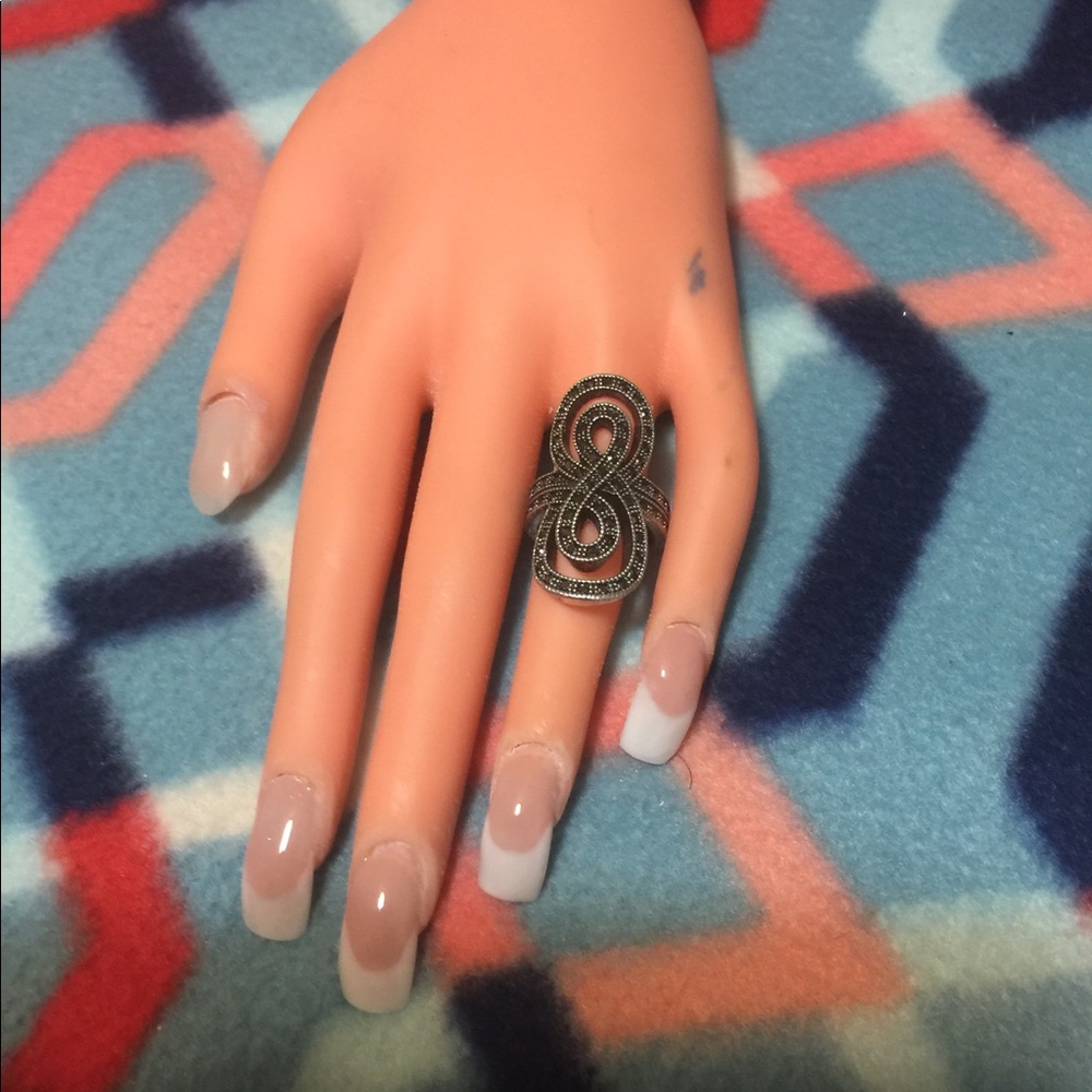 Ring size 6 - Picture 3 of 3